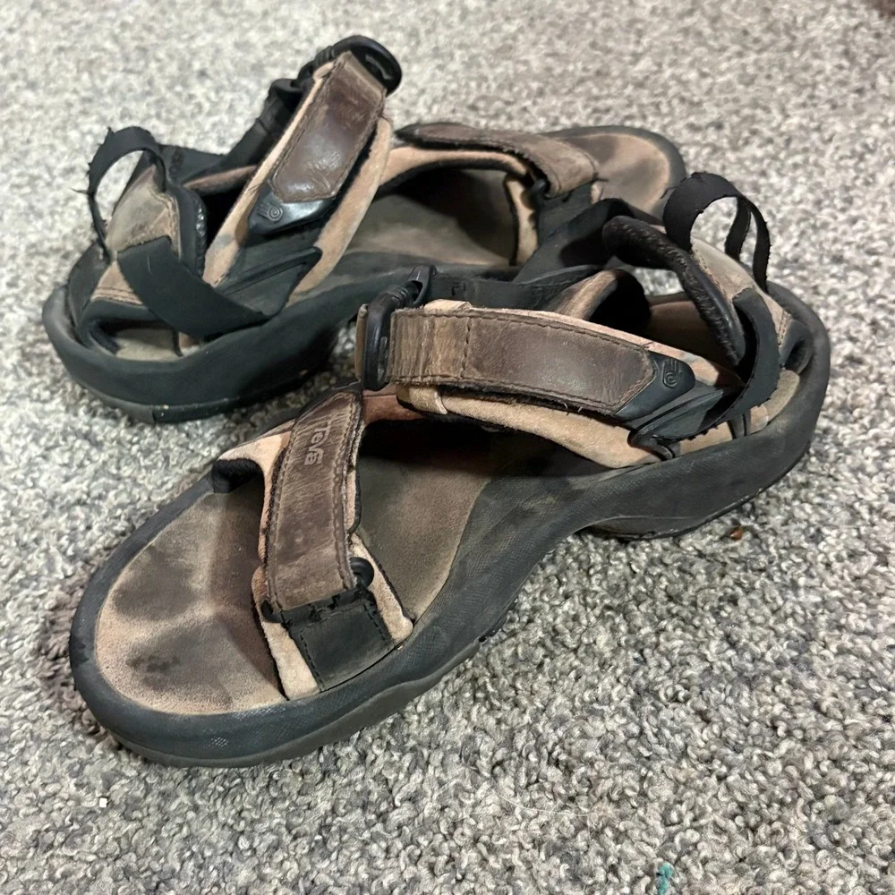 Teva S/N 6942 Women's Adjustable Strap Outdoor‎ Hiking Sandals Size 6 Brown